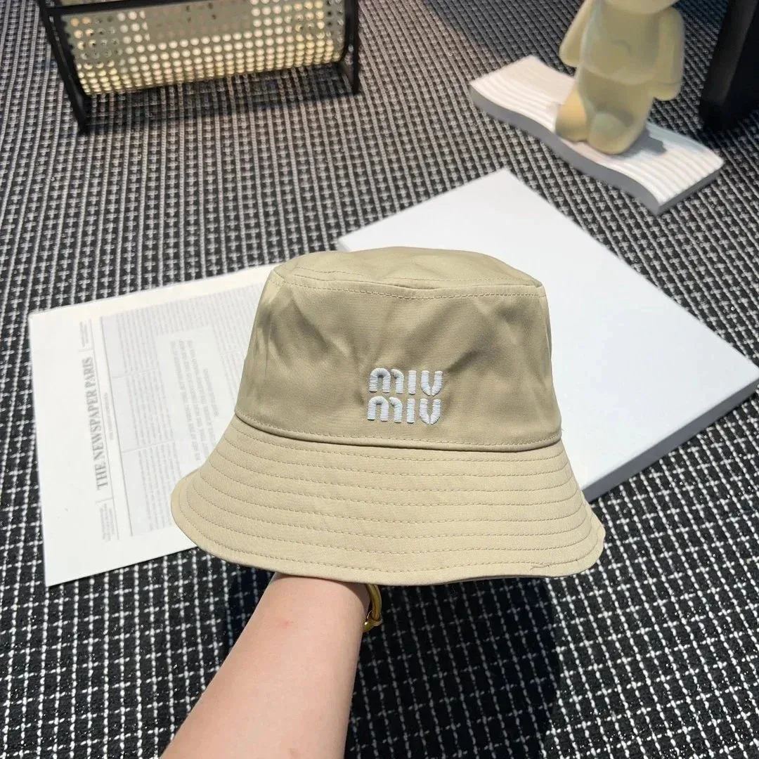 Miu Miu Miu Miu Beige Embroidered Bucket Hat Beige - 1