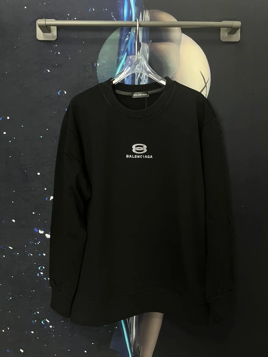 Balenciaga Balenciaga Black Logo Embroidered Oversized Sweatshirt Black - 1