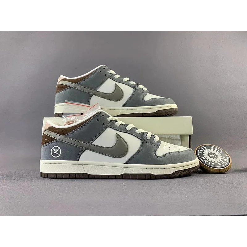 Nike Nike Dunk Low Stussy Grey/White/Brown Sneakers Grey