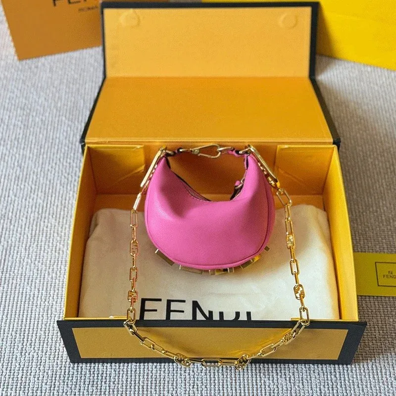 Fendi Fendi Baguette Pink Leather Mini Bag Pink
