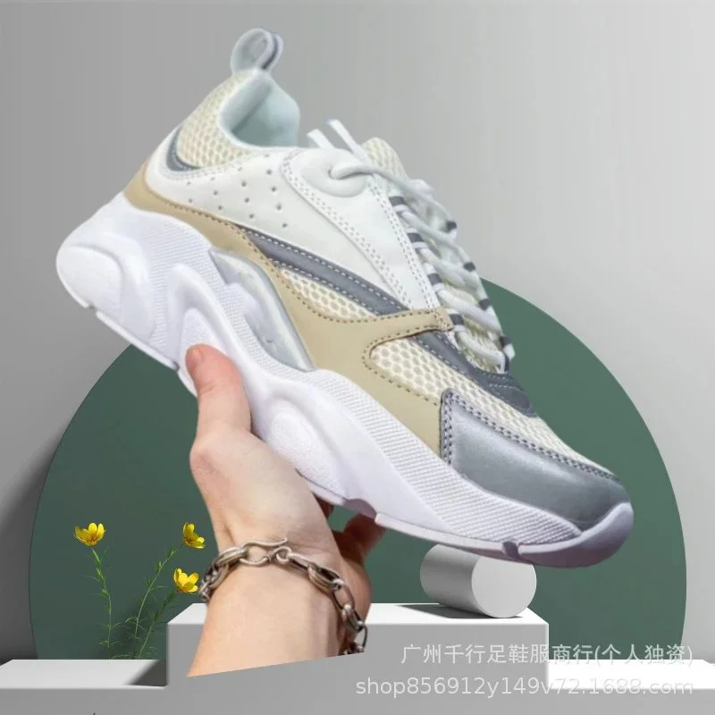 Other Unisex Sneakers迪杏灰金Sneakers Beige - 1
