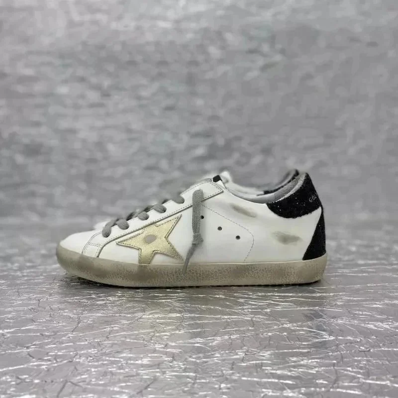 Golden Goose Golden Goose Super-Star White/Gold/Black Distressed Sneaker White