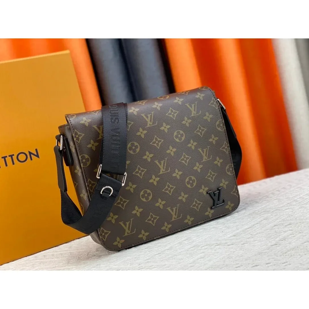 Louis Vuitton Louis Vuitton Neverfull Monogram Leather Shoulder Bag Brown