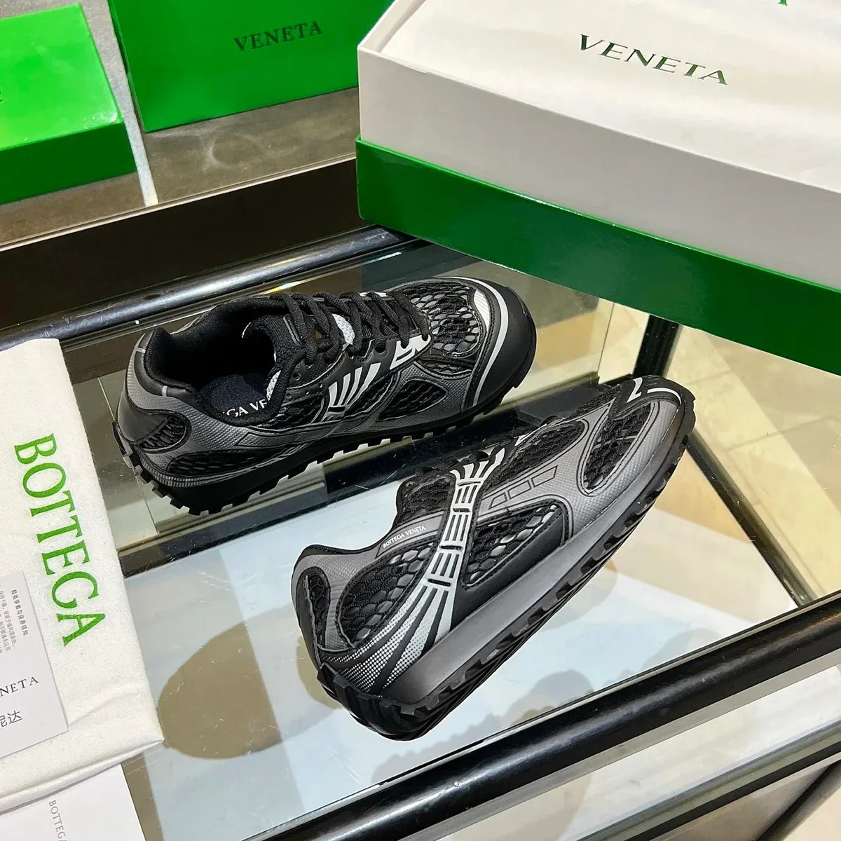 Bottega Veneta Bottega Veneta Runners Black Sneakers Black