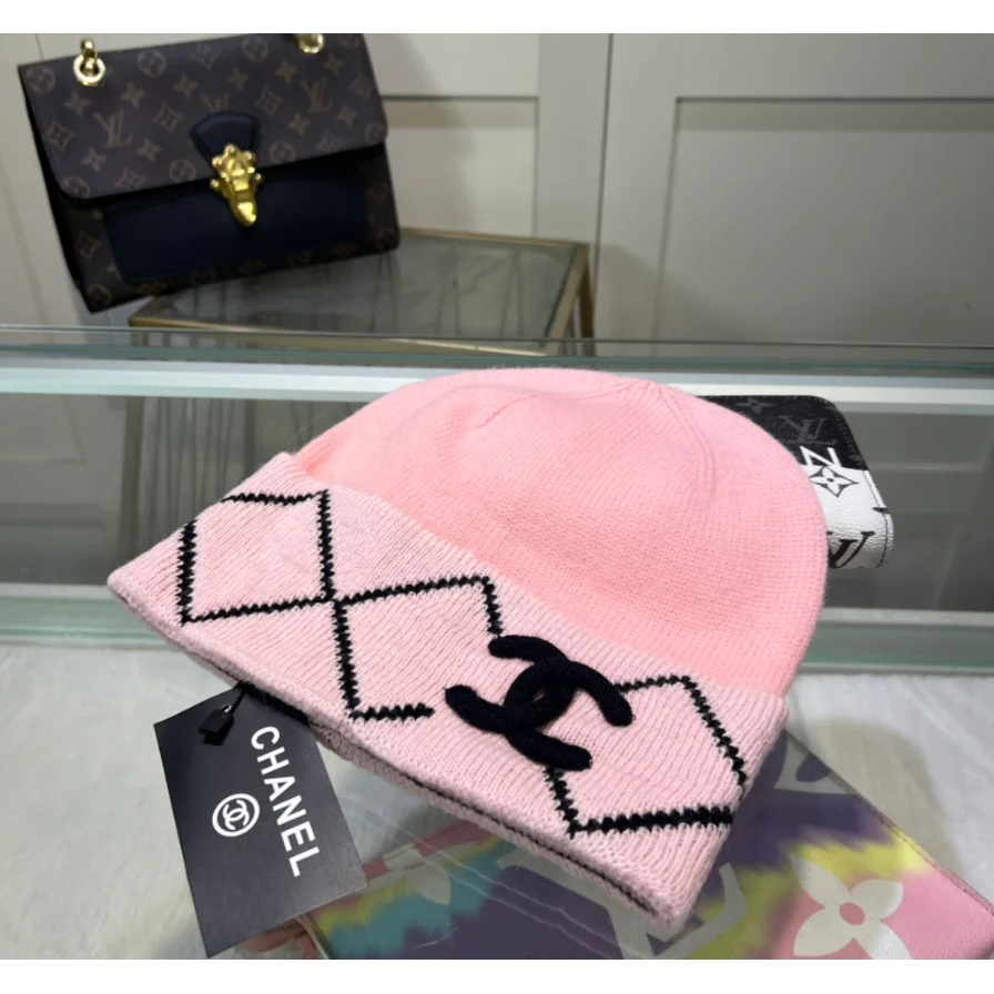 Chanel Chanel Pink/Black Diamond Beanie Pink