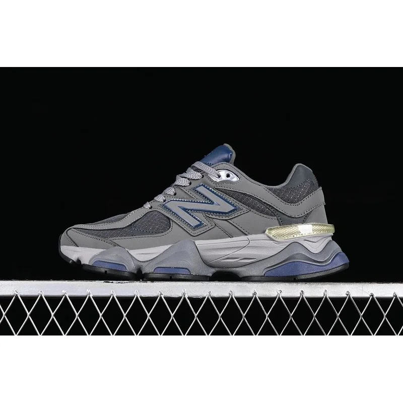 New Balance New Balance 900 Made in UK Grey/Blue Sneakers Grey