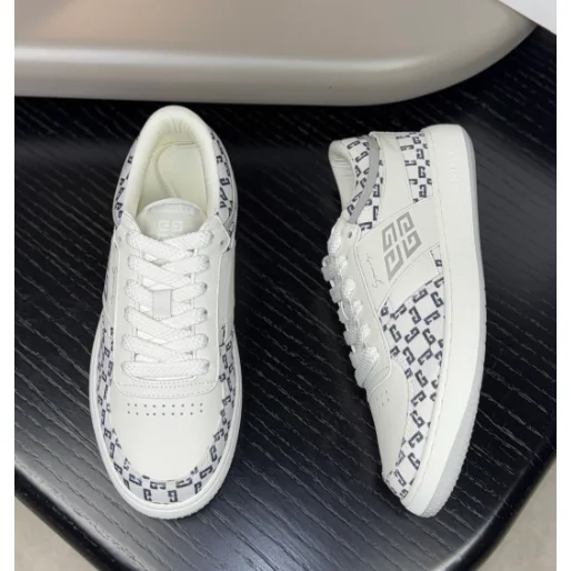 Gucci Gucci GG Supreme White/Black Sneakers White