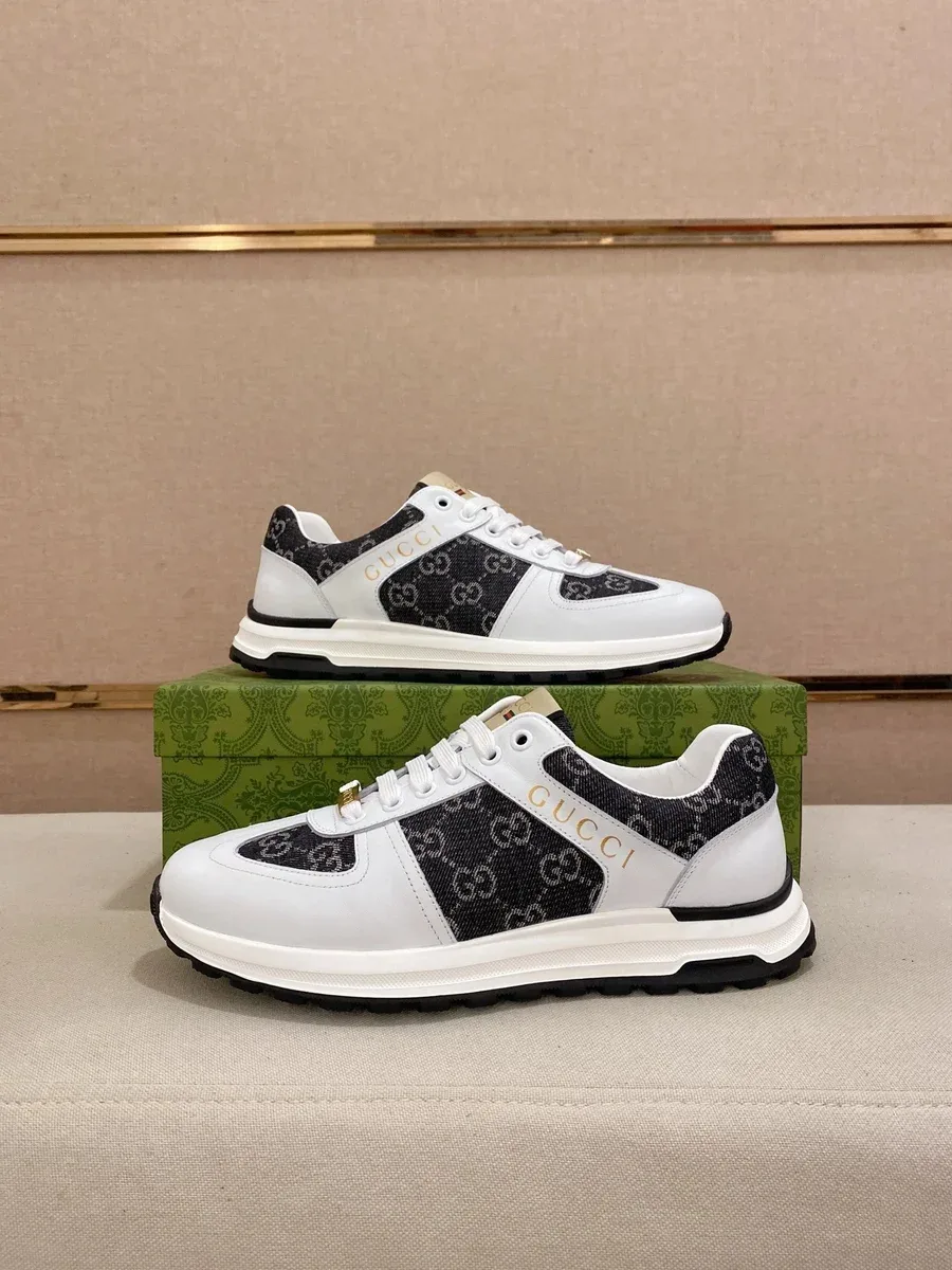 Gucci Gucci Runners GG Monogram White & Black Sneakers White - 1