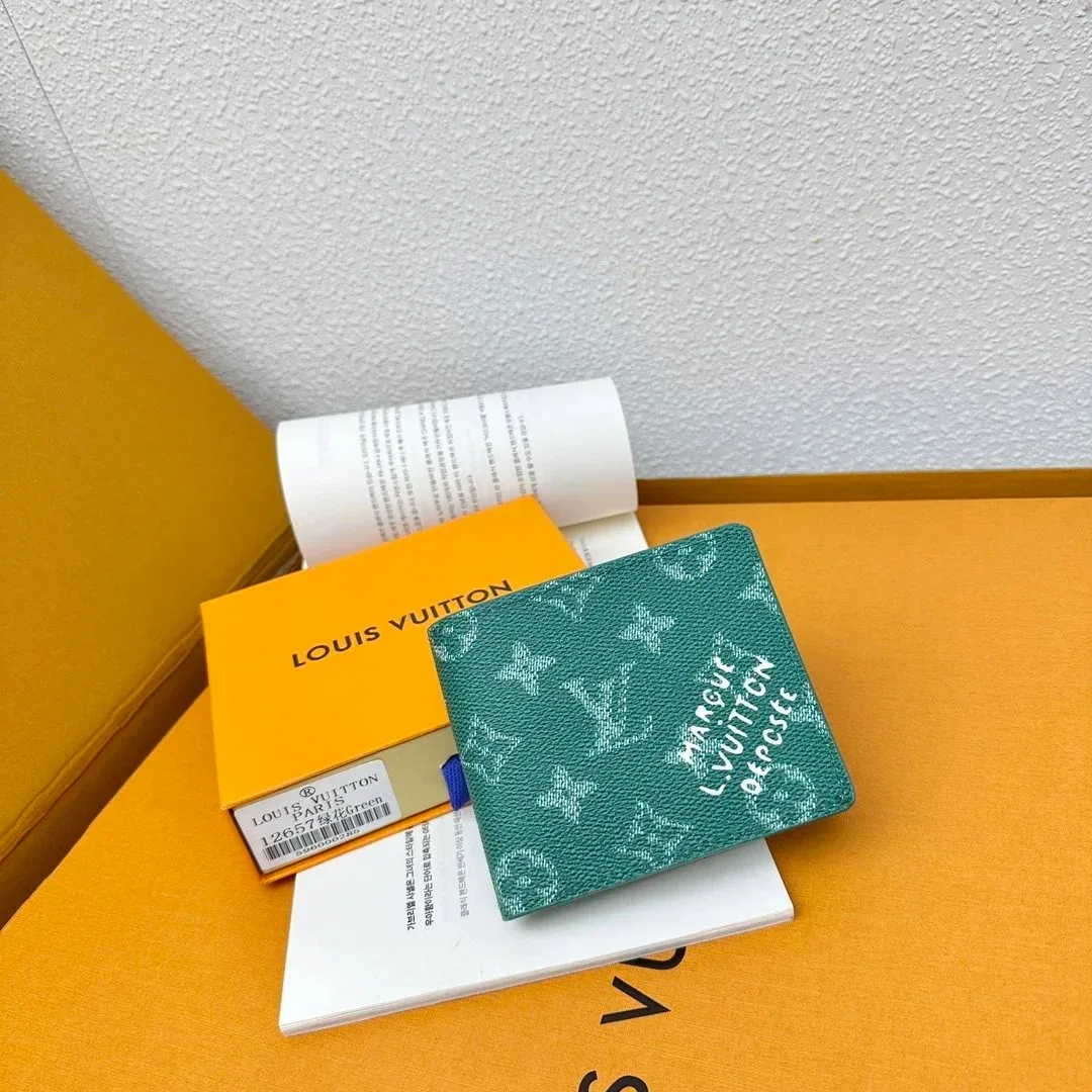 Louis Vuitton Tabi Grüne Monogramm-Geldbörse