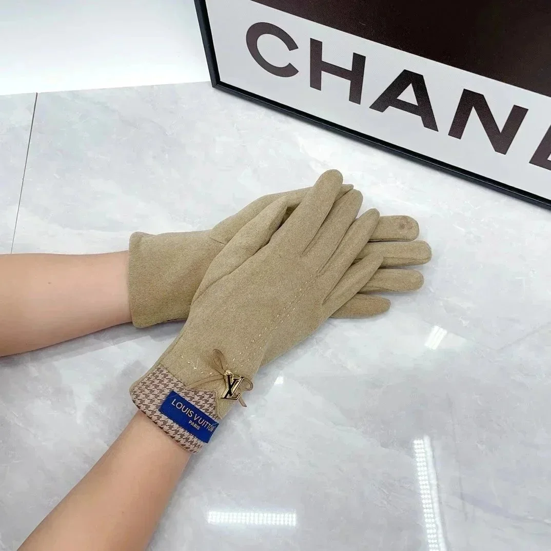 Louis Vuitton Louis Vuitton Beige LV Monogram Gloves Beige