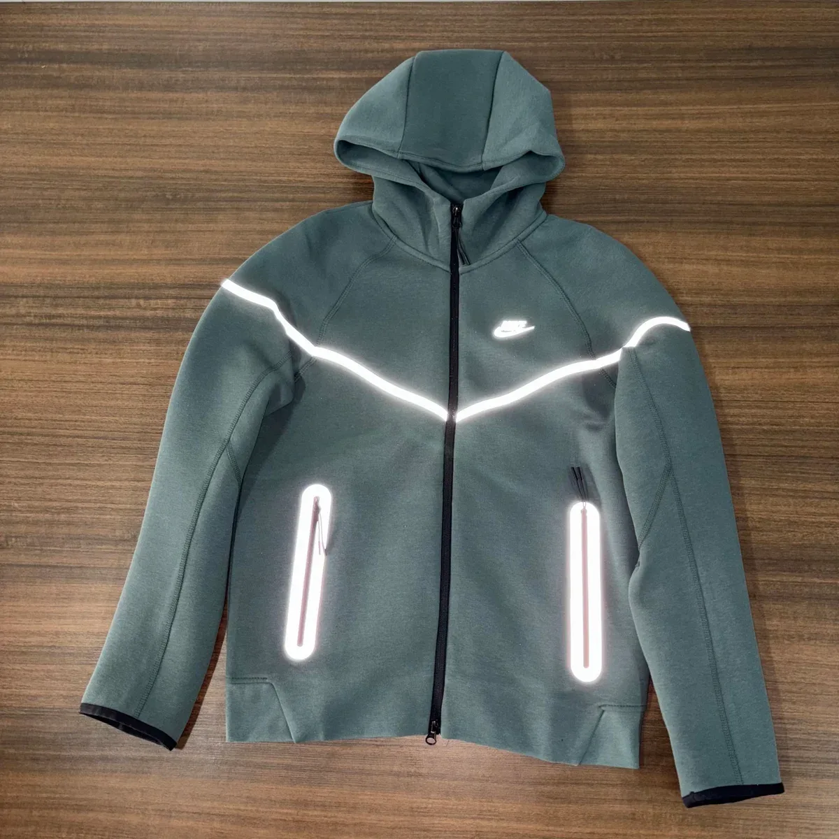 Nike Nike Tech Fleece Military Green Reflective Hoodie Green - 1