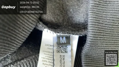 Lacoste Classic Crocodile Crewneck Sweatshirt Black QC set 2 thumbnail from StreetStyle
