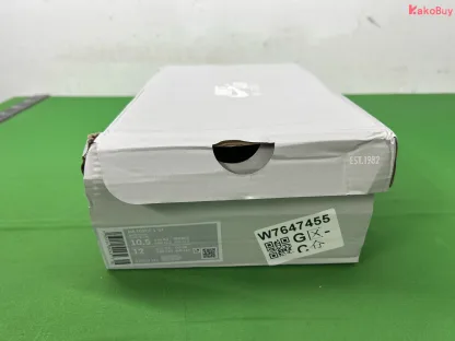 Nike Air Force 1 White Orange Sneakers QC set 11 thumbnail from StreetStyle