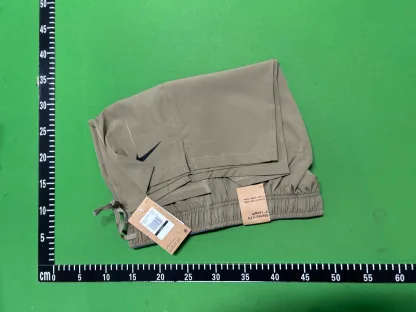 Nike Woven Shorts Black Sporty Shorts QC set 6 thumbnail from StreetStyle